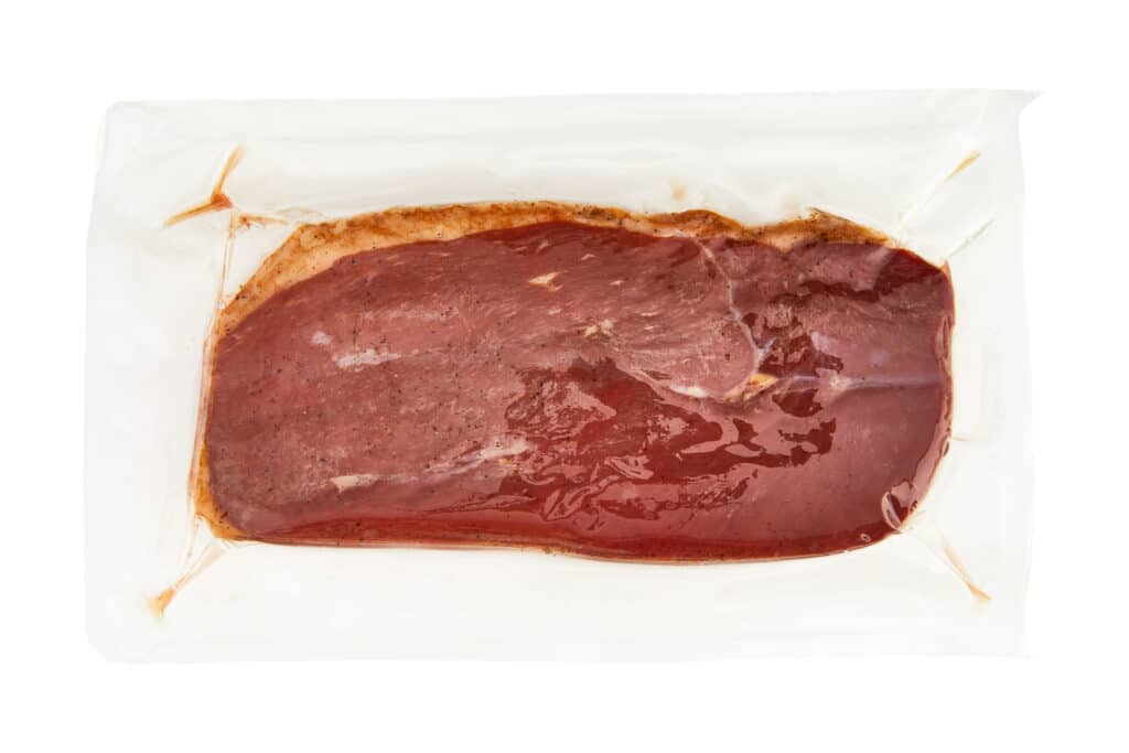 FÜSTÖLT LIBAMELL FILÉ VÁKUUMCSOMAGOLÁSBAN